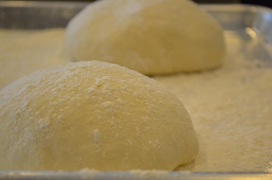 طريقة - طريقة عمل البيتزا بالجبن باستخدام عجينة العشر دقائق Pizza-dough-pizza-flour-dough