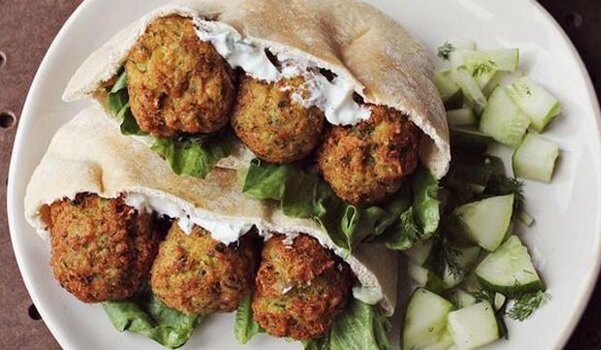 مكونات الطعمية